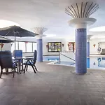Golden Coast Escape Apartmán *