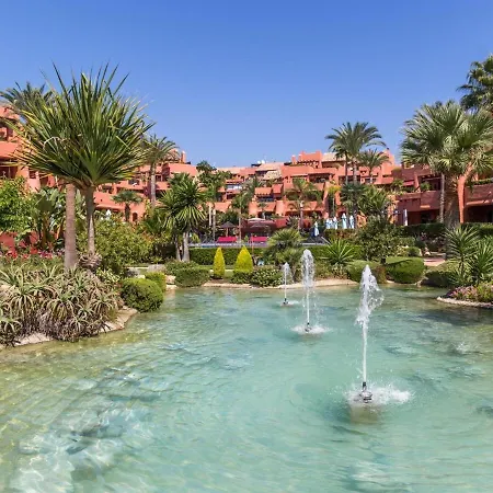 Golden Coast Escape Apartman *