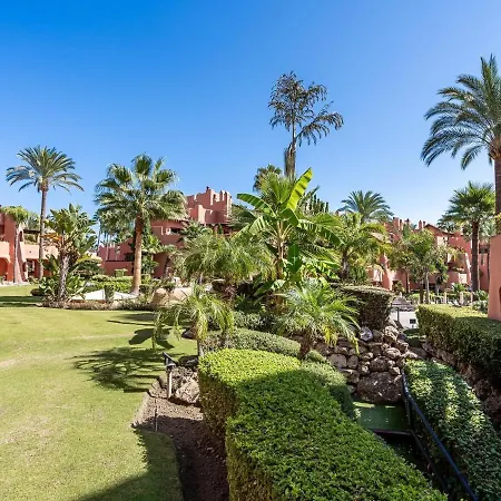 Golden Coast Escape Apartman