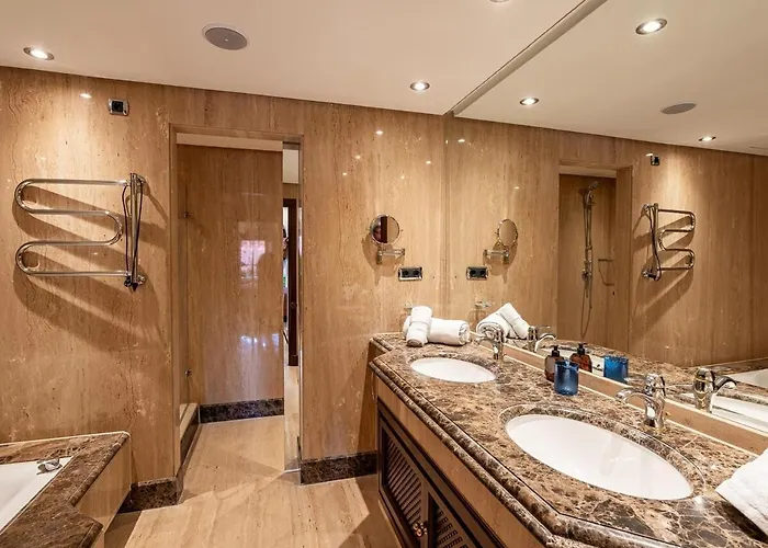 Golden Coast Escape Apartman *